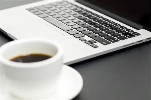 公司面试介绍词简短大气